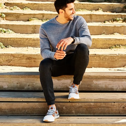 lifestyle image of Mio Li Sneaker