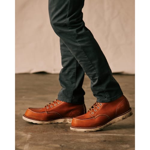 on model image of 365 Pant - HB Athletic Tapered