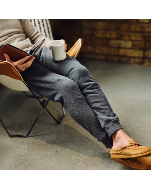 lifestyle image of Superfleece Trackpant