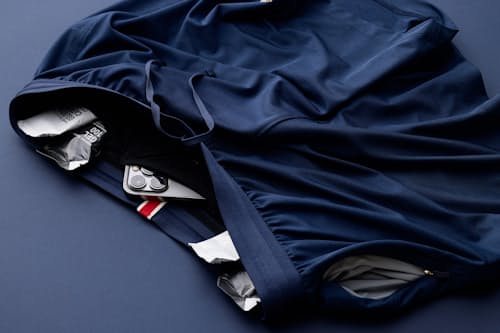 laydown detail image of Session Short