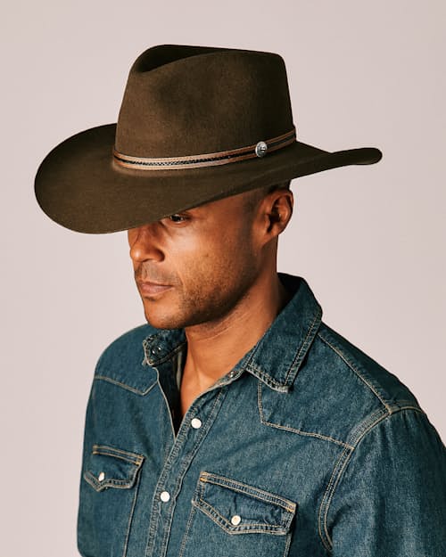 on model image of The Rawlins Cowboy Hat - Exclusive