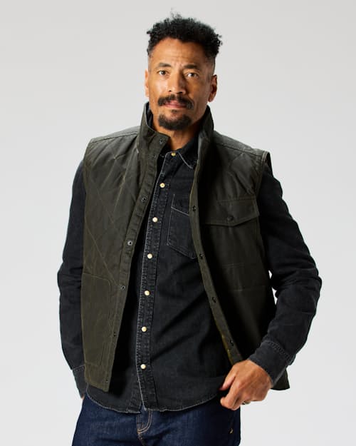Marland is 6' 2'', 185 lbs, and wearing a size M