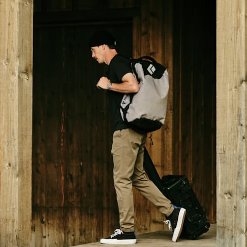 laydown image of Horizon Jogger