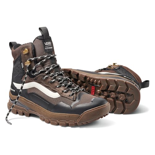 laydown image of Ultrarange EXO HI Gore-Tex MTE 3