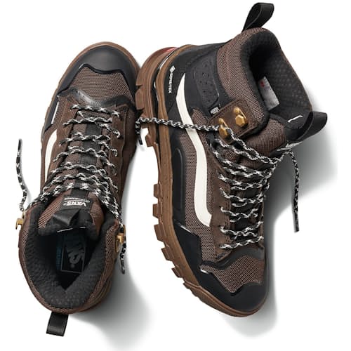 laydown image of Ultrarange EXO HI Gore-Tex MTE 3
