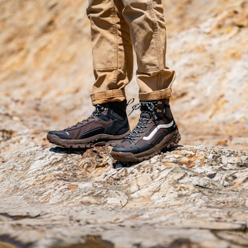 laydown image of Ultrarange EXO HI Gore-Tex MTE 3
