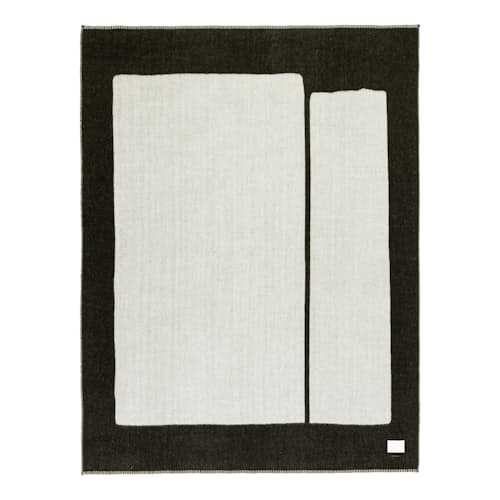 laydown image of Generation Throw