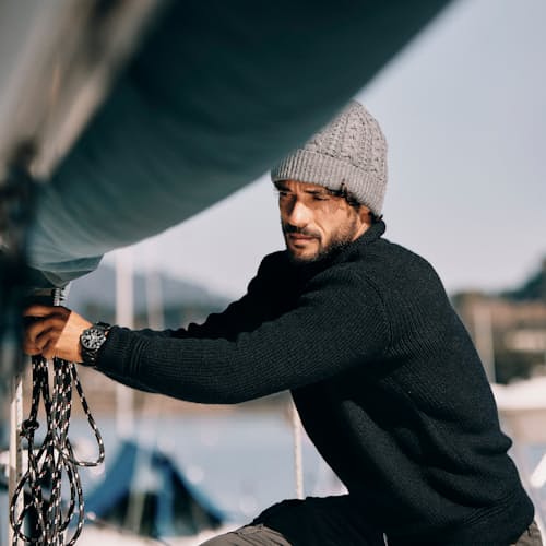 lifestyle image of Mini Rollkragen Fisherman Sweater