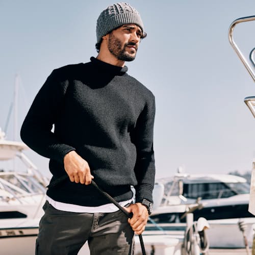 lifestyle image of Mini Rollkragen Fisherman Sweater