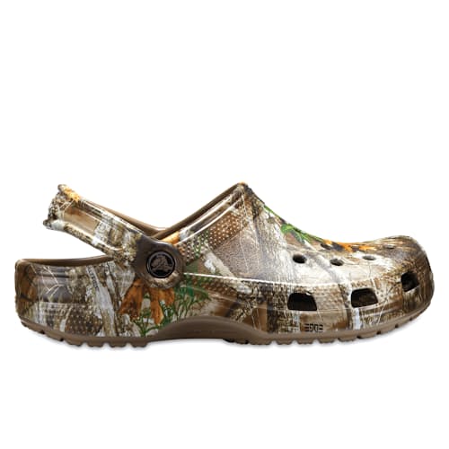 laydown image of Classic Realtree Edge Clog