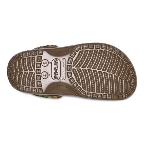 laydown image of Classic Realtree Edge Clog