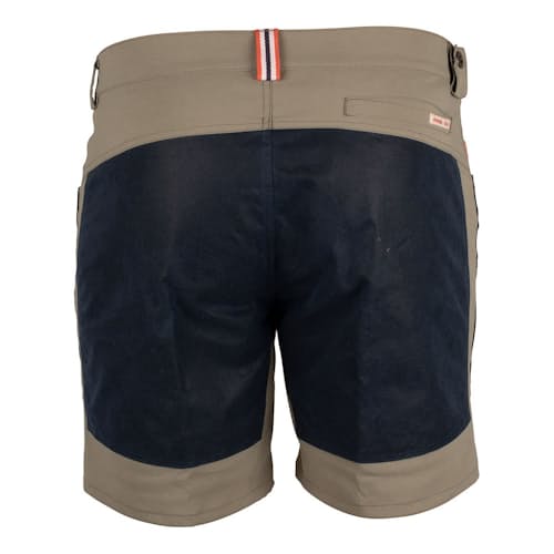 laydown image of Field Short - 7"