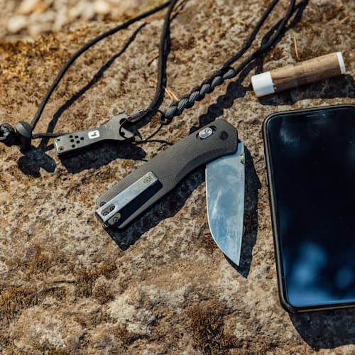 lifestyle image of The Carter XL Pocket Knife
