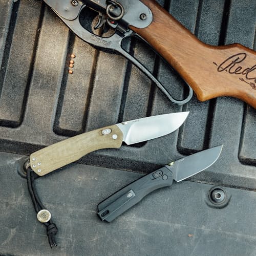 lifestyle image of The Carter XL Pocket Knife