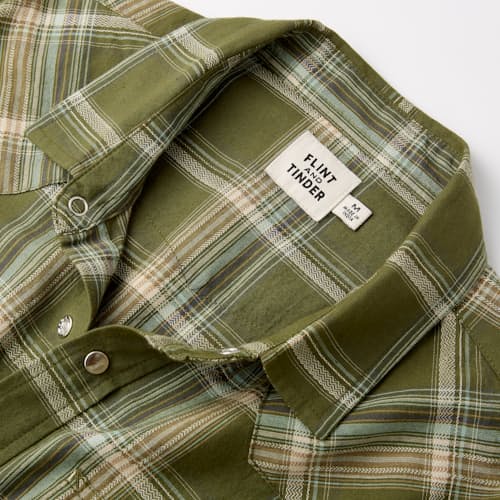 laydown image of Rodeo Long Sleeve Snapshirt
