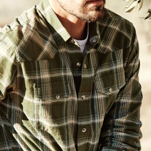 laydown image of Rodeo Long Sleeve Snapshirt