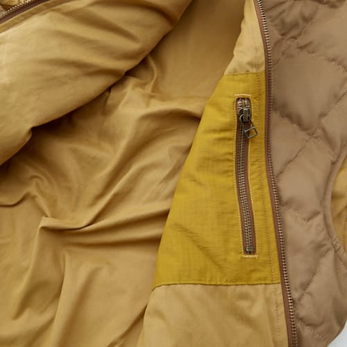 laydown image of Caliber Vest