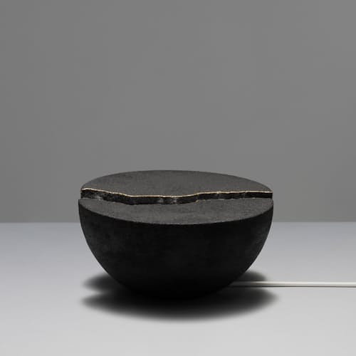 laydown image of Teno Light & Speaker