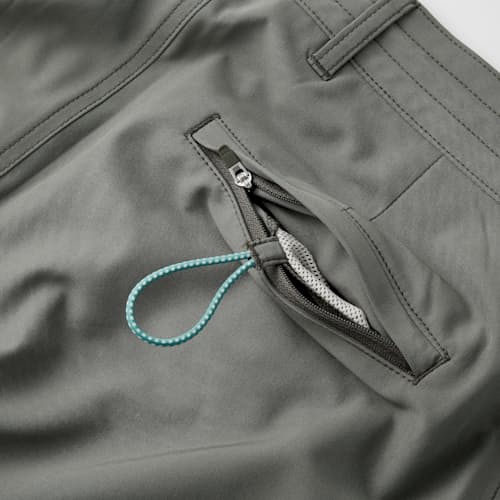 lifestyle image of Hybrid Cruiser Short - 7.5"