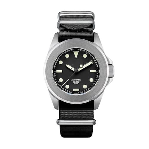 laydown image of UC4 Watch