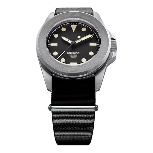 laydown image of UC4 Watch