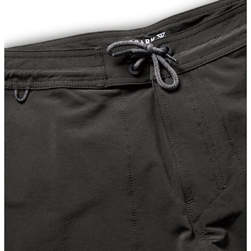 laydown image of Layover Trail Hybrid Short 3.0 - 7"