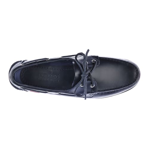laydown image of Endeavor Boat Shoe