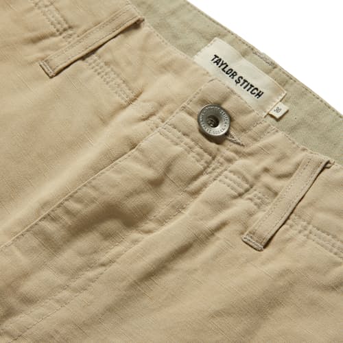lifestyle image of The Morse Linen Short - 8"