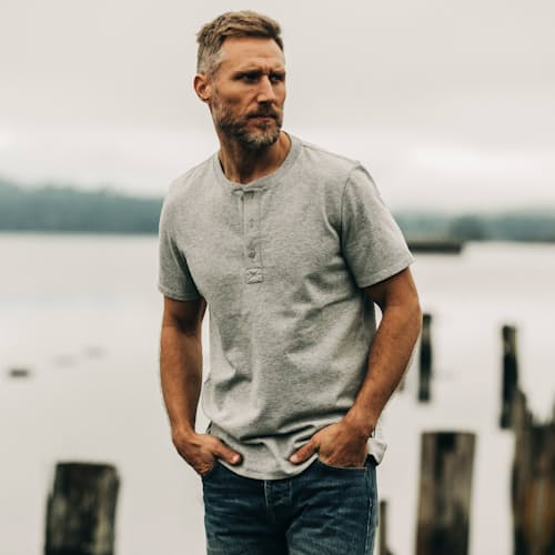 laydown image of The Short Sleeve Heavy Bag Henley