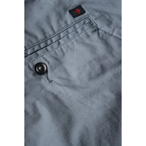 laydown image of Flyweight Flex Short - 8"