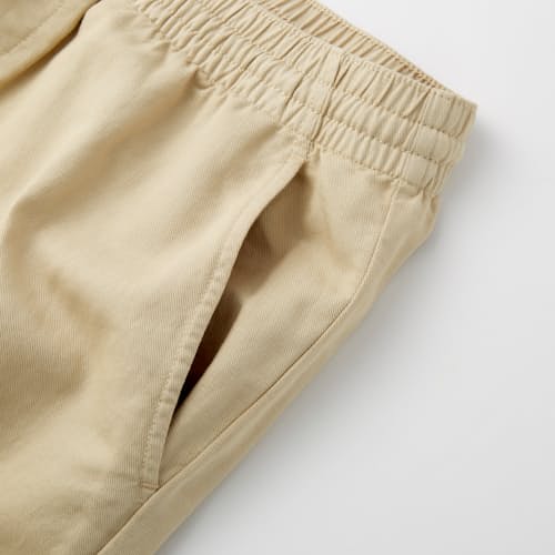 lifestyle image of Easy Chino