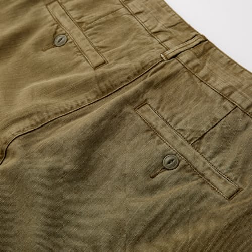 laydown image of 365 Cotton Linen Short - 7"
