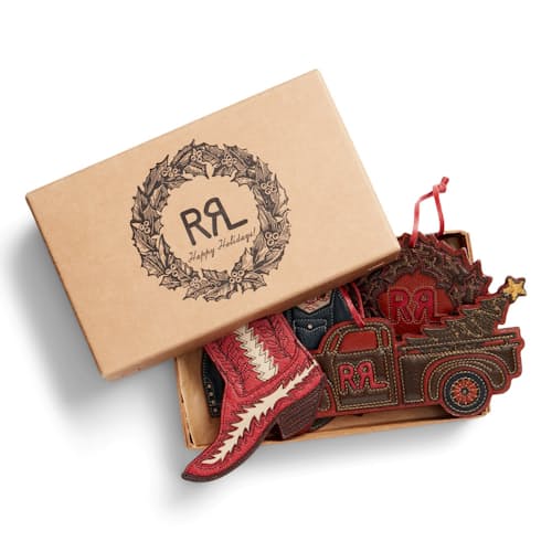 laydown image of Ornament Set