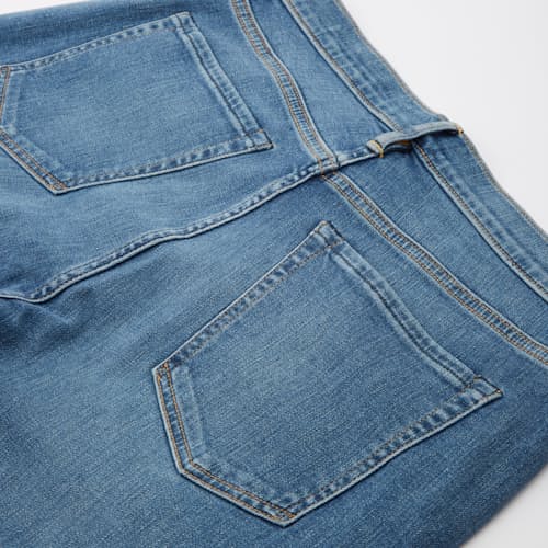 laydown image of Italian Jean - Slim