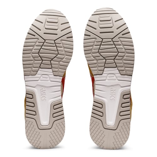 laydown image of Lyte Classic