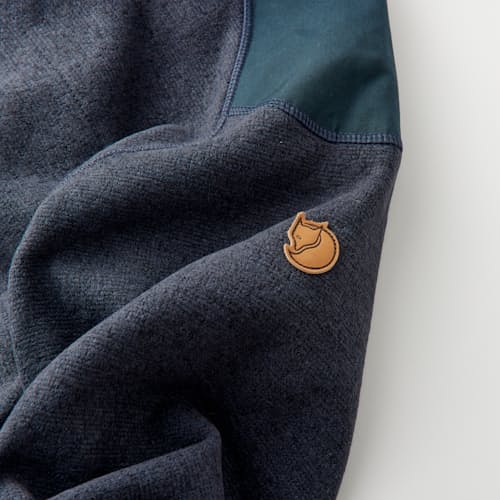 laydown image of Buck Fleece