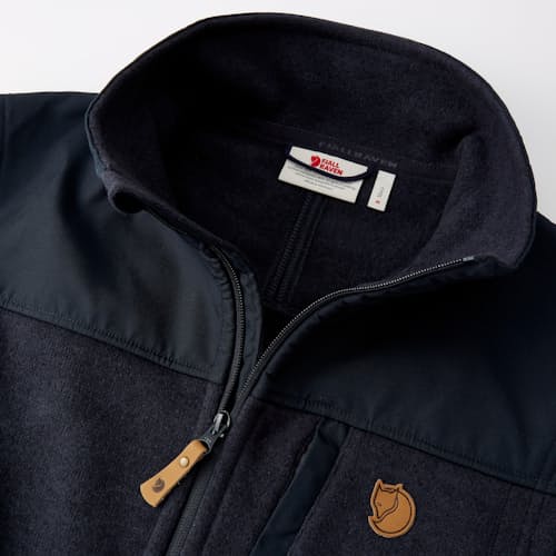 laydown detail image of Buck Fleece Vest