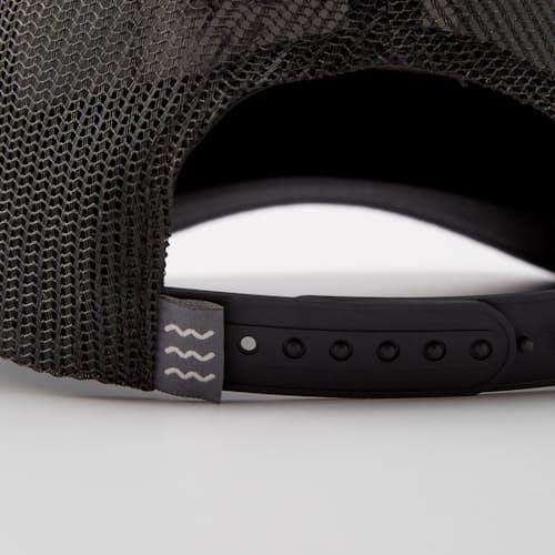 laydown image of Wave Snapback Hat