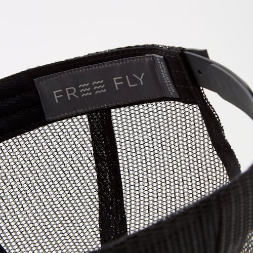 laydown image of Wave Snapback Hat