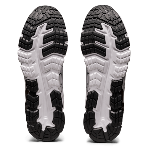 lifestyle image of Gel-Quantum 90 Sneaker