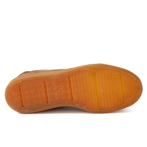 laydown image of Terra Low Sneaker