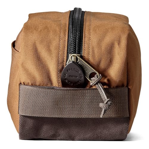 laydown image of Dryden Travel Pack