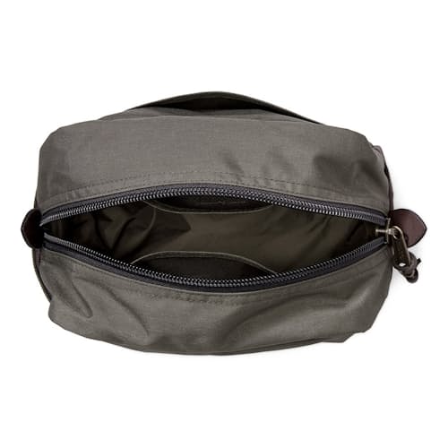 laydown image of Dryden Travel Pack