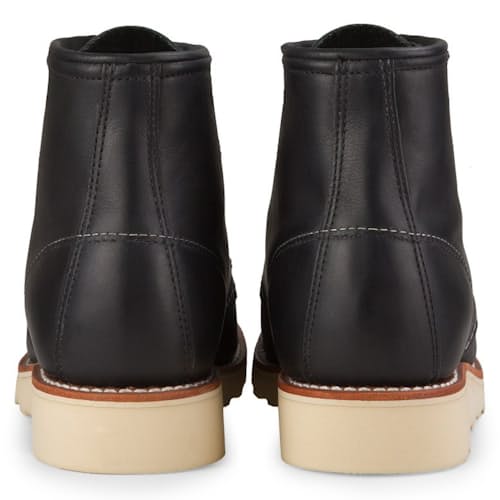 laydown image of Women's 6-Inch Classic Moc Boot