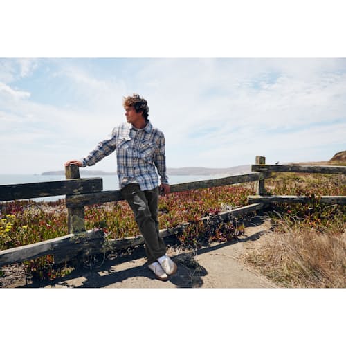 laydown image of Fred Flanel