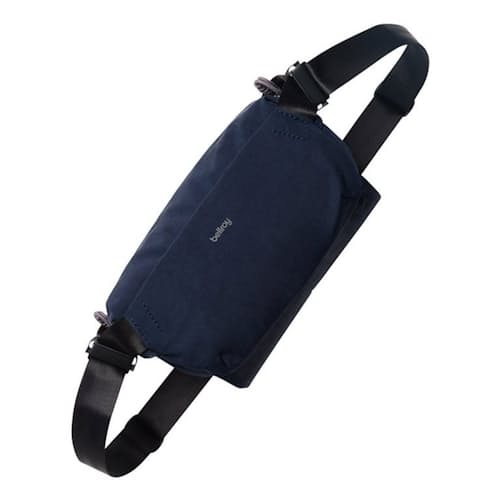 laydown image of Venture Sling 6L