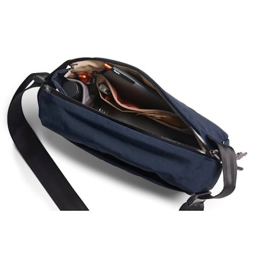 laydown image of Venture Sling 6L