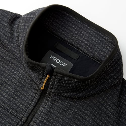 laydown image of Trail Grid Fleece Full Zip Vest
