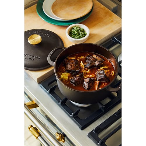 laydown image of 3.5 QT Dutch Oven