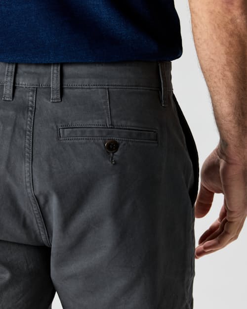 on model image of 365 Chino Short - 5"